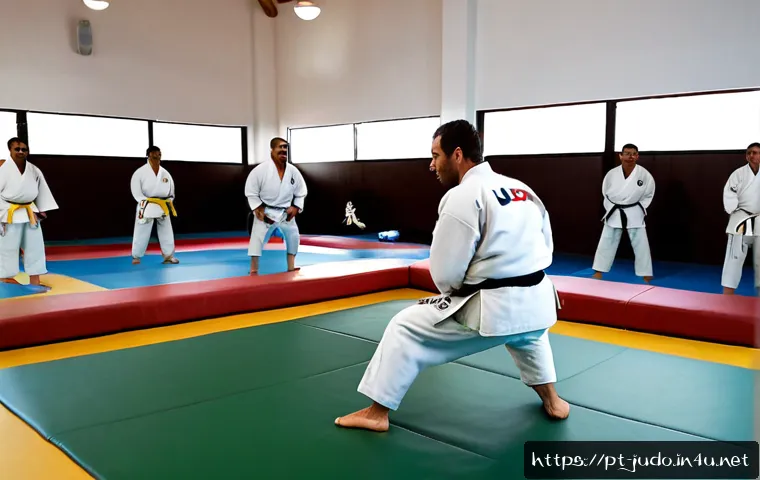 Como avaliar um espaço de judo: áreas, segurança e custos antes de escolher um clube 3 유도 경기장 내부 소개 관련 이미지 1